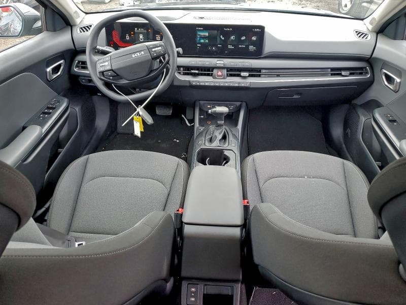 2025 KIA K4 LX LX 8