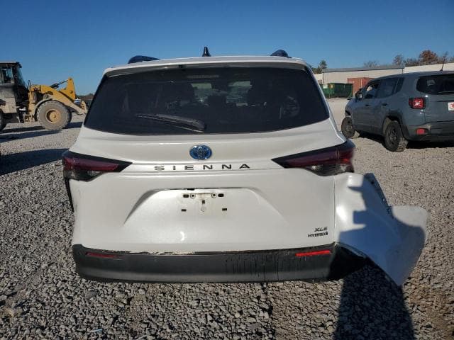 2022 TOYOTA SIENNA XLE XLE 6