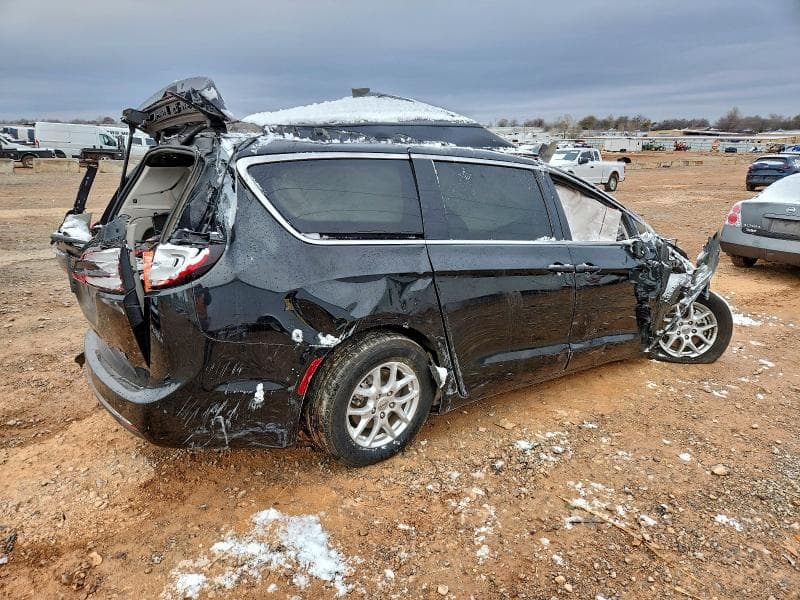 2022 CHRYSLER PACIFICA TOURING L 4
