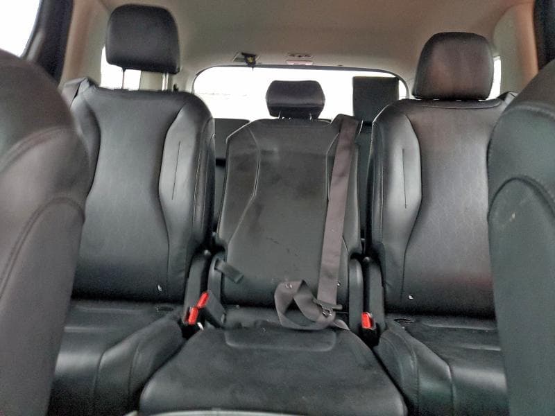 2024 KIA CARNIVAL EX 10