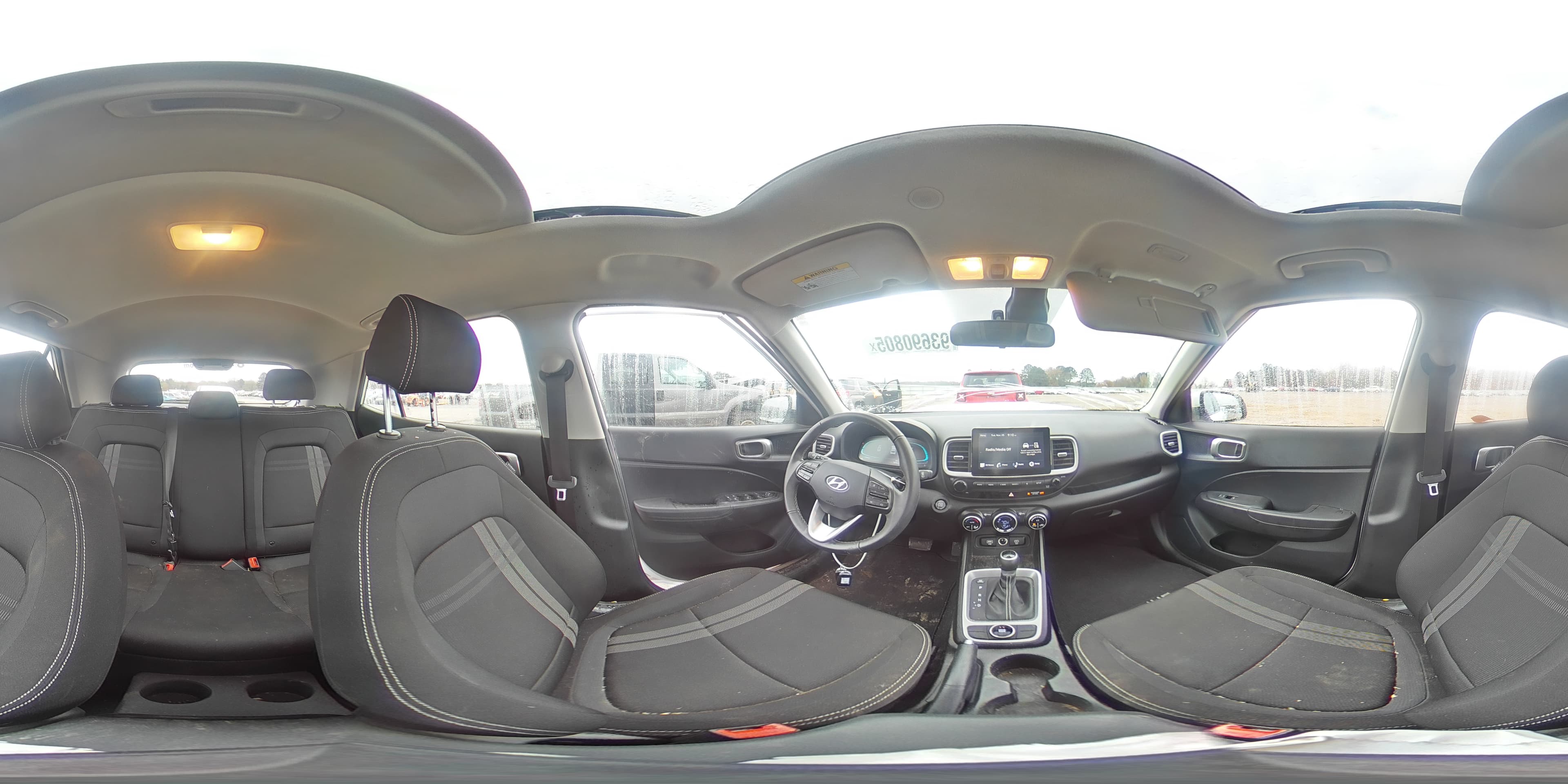 2025 HYUNDAI VENUE 15