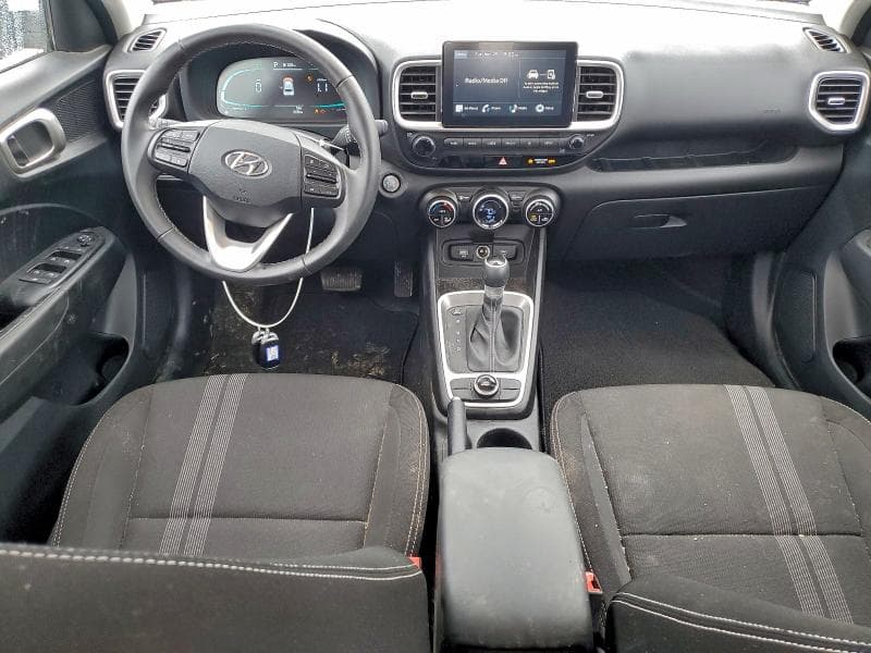 2025 HYUNDAI VENUE 8