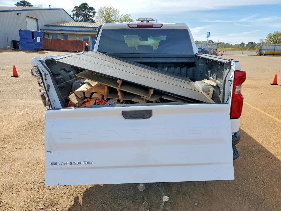 2024 CHEVROLET SILVERADO K1500 7
