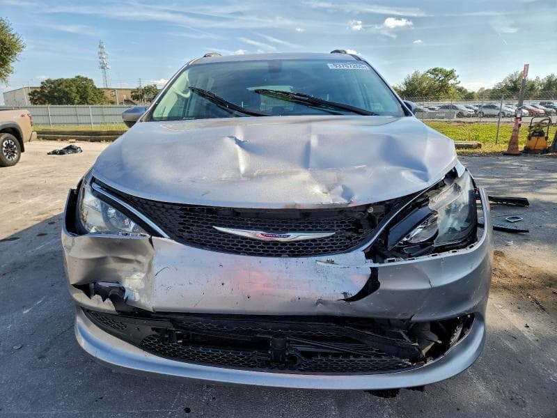 2020 CHRYSLER VOYAGER LXI 5