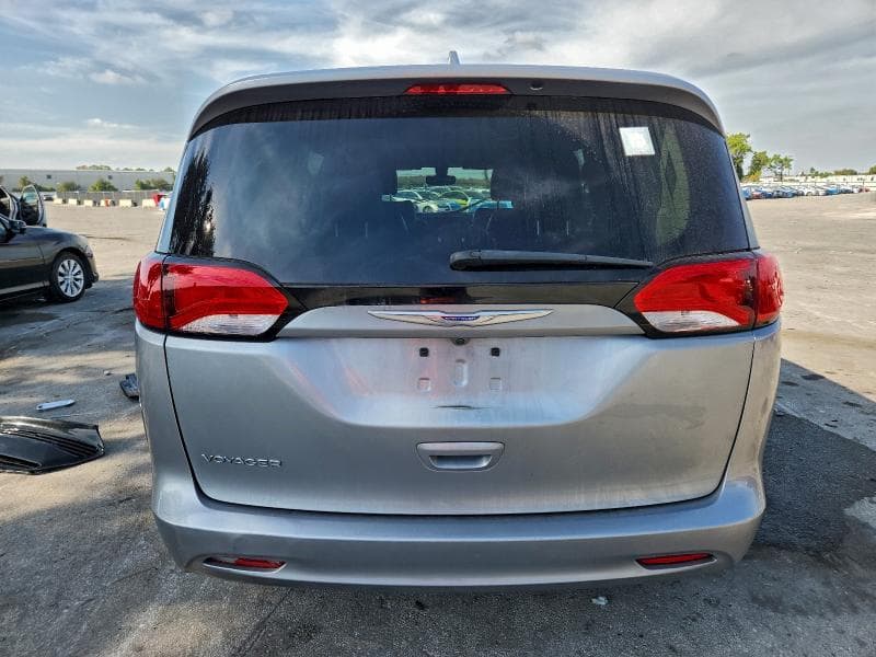 2020 CHRYSLER VOYAGER LXI 6