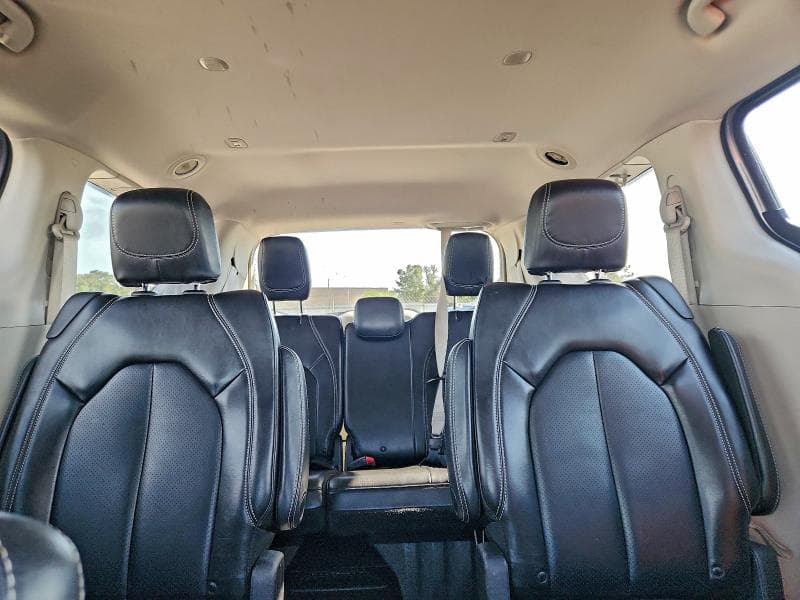 2020 CHRYSLER VOYAGER LXI 10