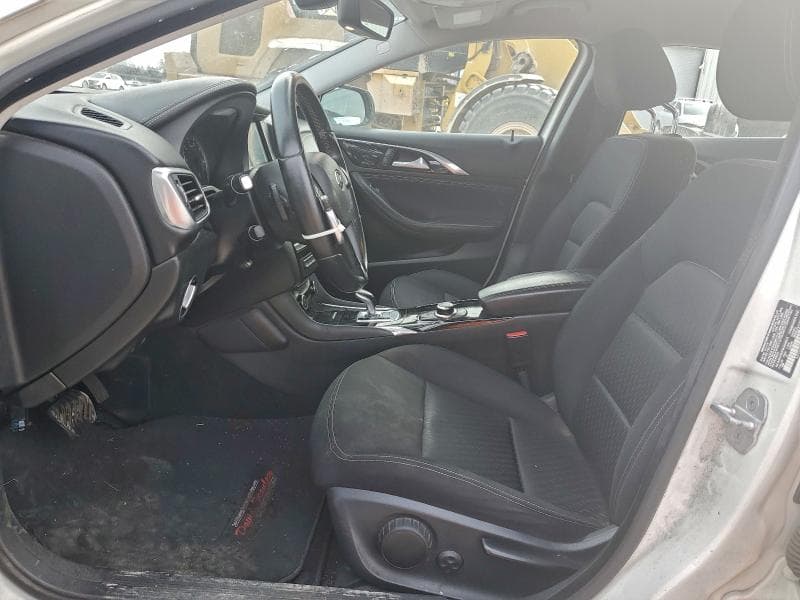 2017 INFINITI QX30 BASE 7