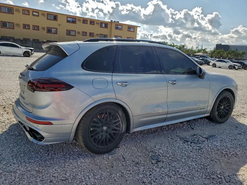 2017 PORSCHE CAYENNE GTS 3