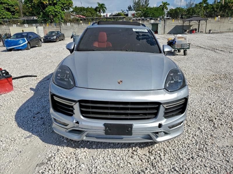 2017 PORSCHE CAYENNE GTS 5