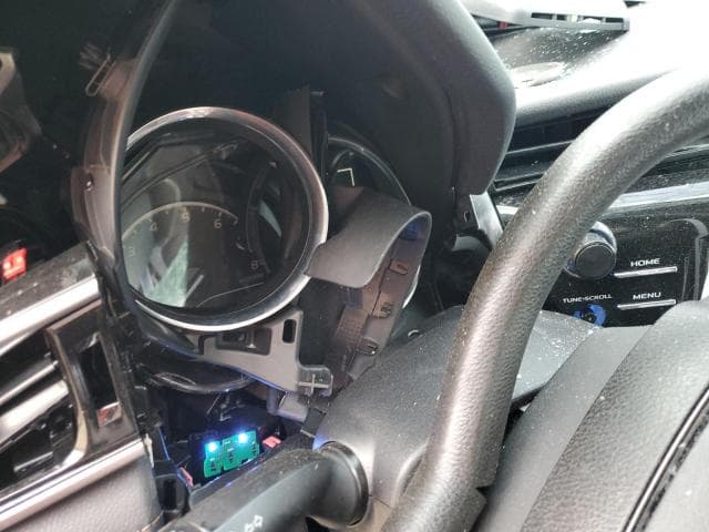2019 TOYOTA CAMRY L L 9