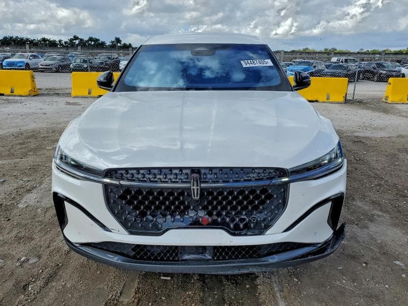 2024 LINCOLN NAUTILUS PREMIERE 5