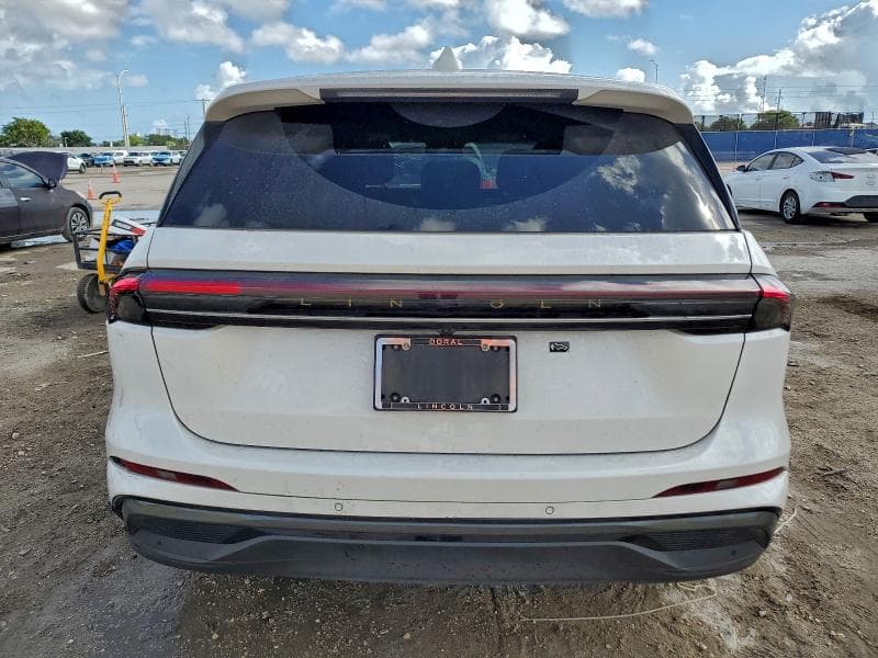 2024 LINCOLN NAUTILUS PREMIERE 6