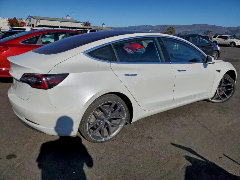 2017 TESLA MODEL 3 3