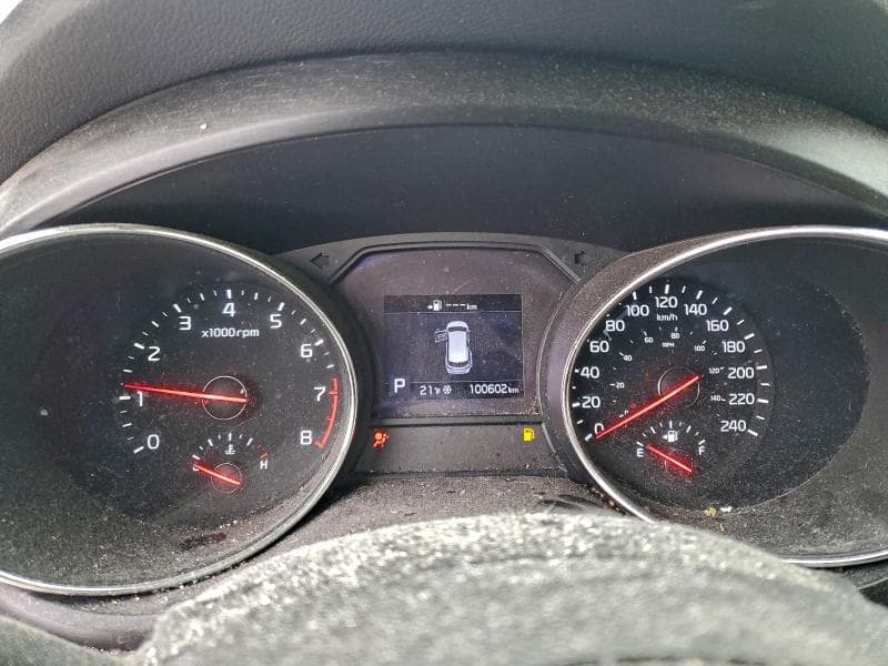 2019 KIA SEDONA LX 9