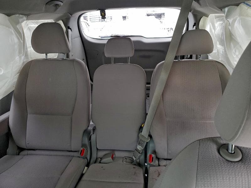 2019 KIA SEDONA LX 10