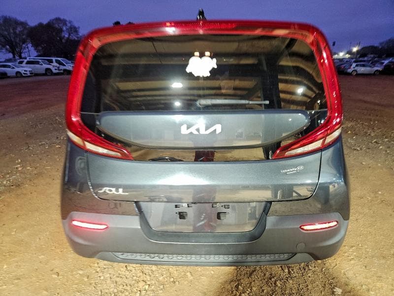 2022 KIA SOUL LX 6