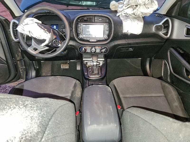 2022 KIA SOUL LX 8