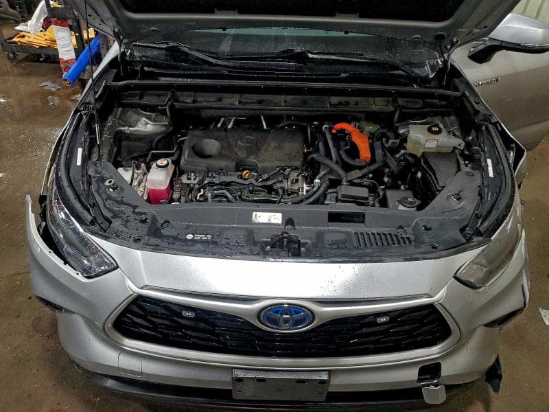2021 TOYOTA HIGHLANDER HYBRID XLE 12