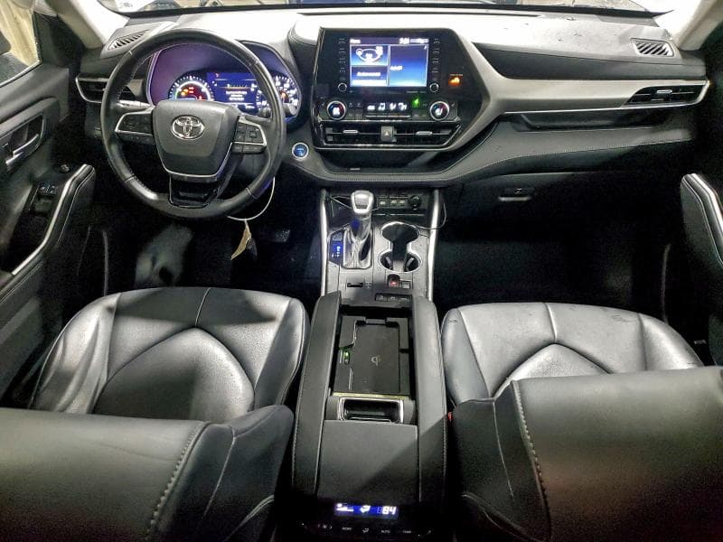 2021 TOYOTA HIGHLANDER HYBRID XLE 8