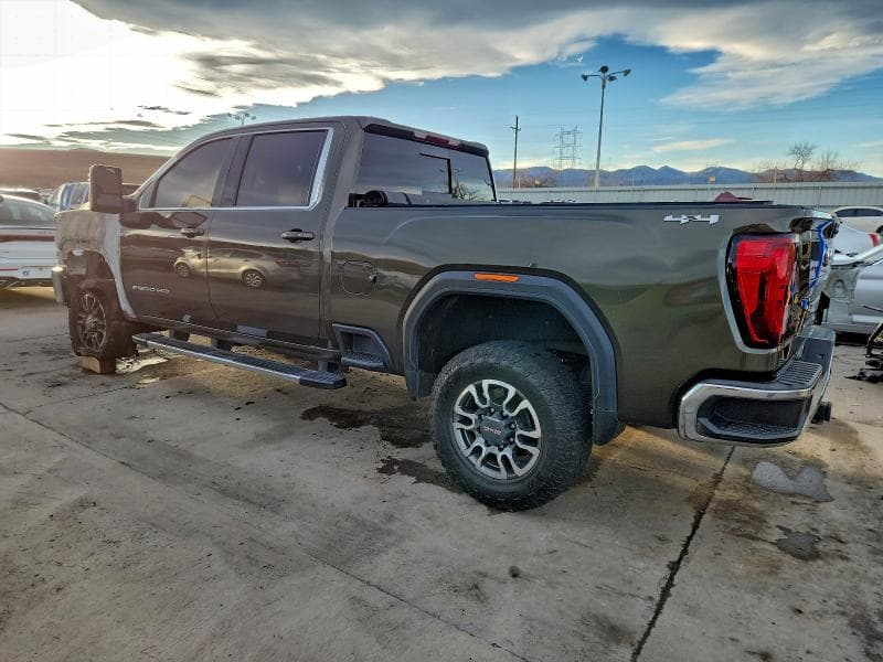 2022 GMC SIERRA K2500 SLE 2
