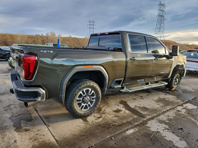 2022 GMC SIERRA K2500 SLE 3
