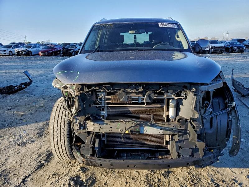2017 INFINITI QX80 BASE 5
