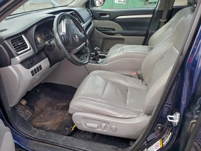 2016 TOYOTA HIGHLANDER XLE XLE 7