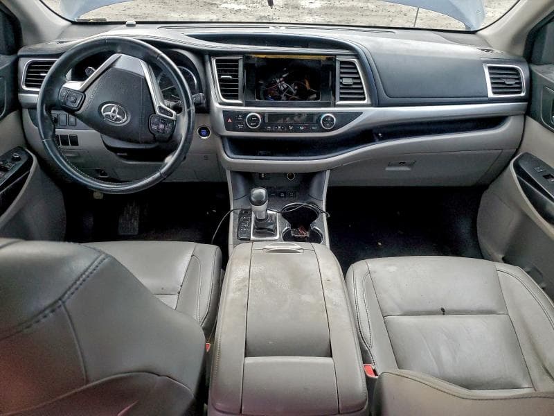 2016 TOYOTA HIGHLANDER XLE XLE 8