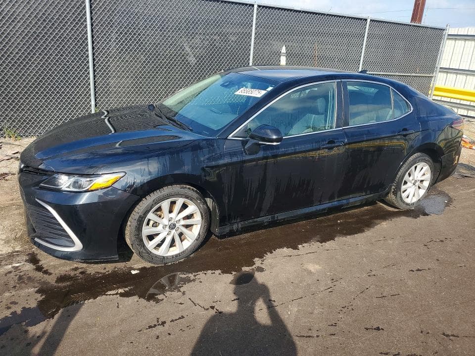 2022 TOYOTA CAMRY LE LE - 1