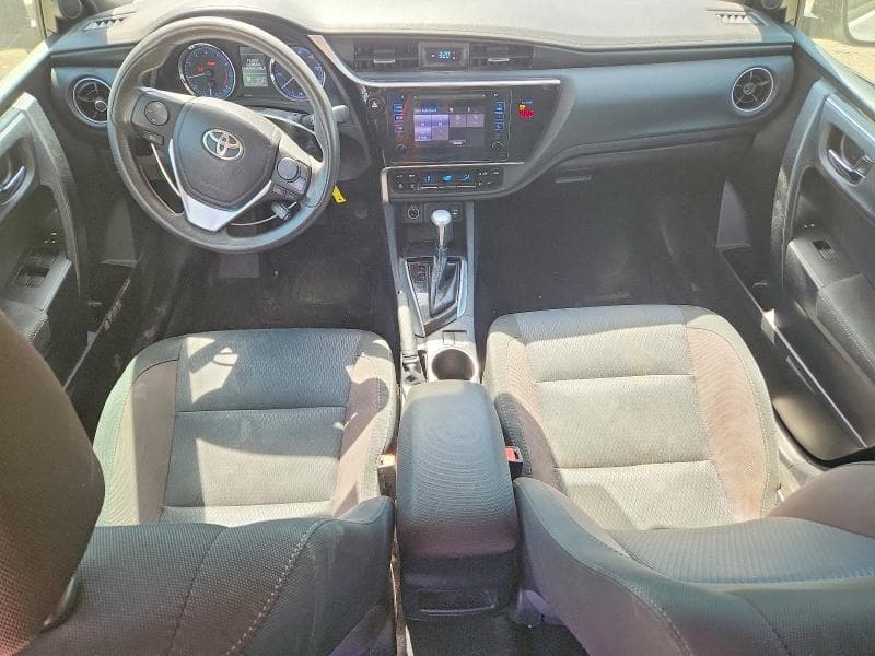2019 TOYOTA COROLLA LE 8