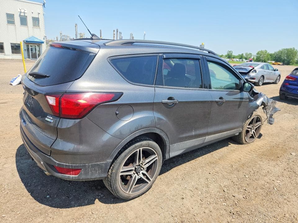 2019 FORD ESCAPE SEL 3