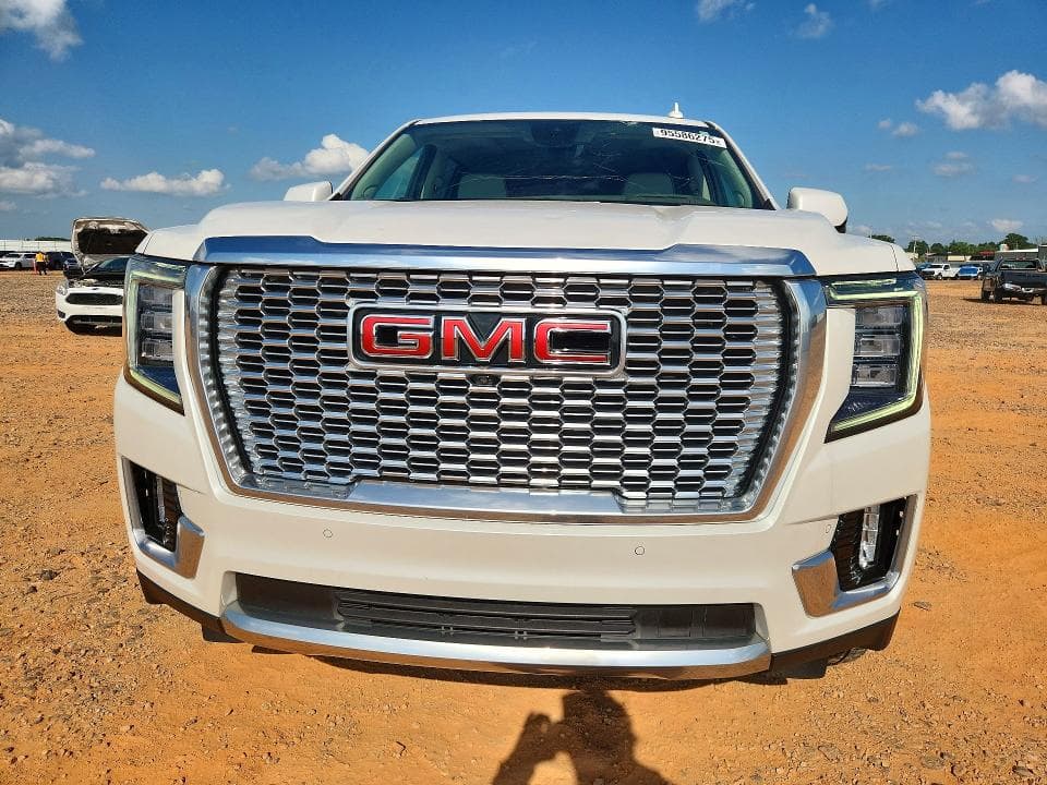 2023 GMC YUKON DENALI 5