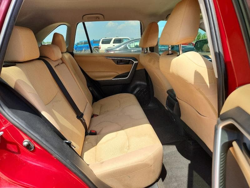 2019 TOYOTA RAV4 LE 11