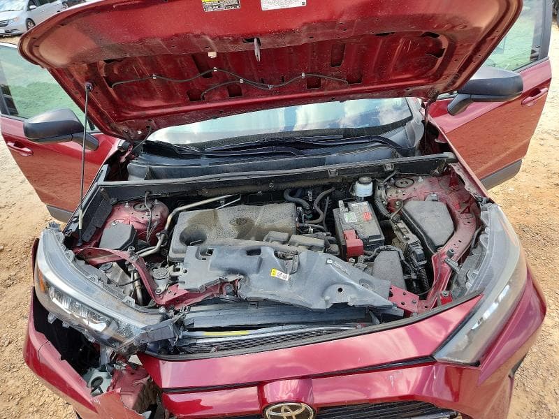 2019 TOYOTA RAV4 LE 12