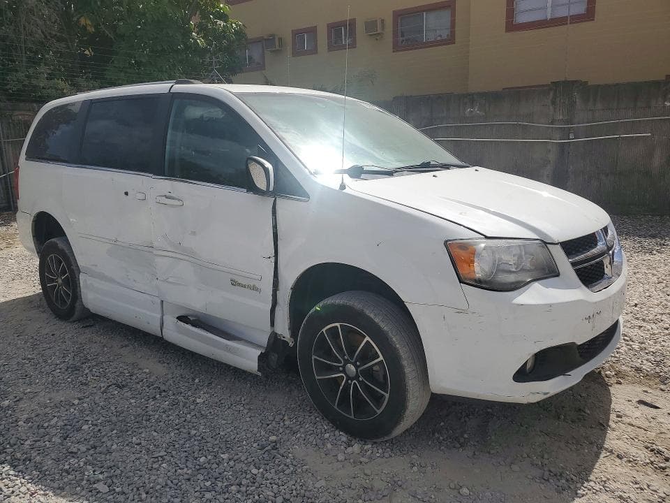 2017 DODGE GRAND CARAVAN SXT 8
