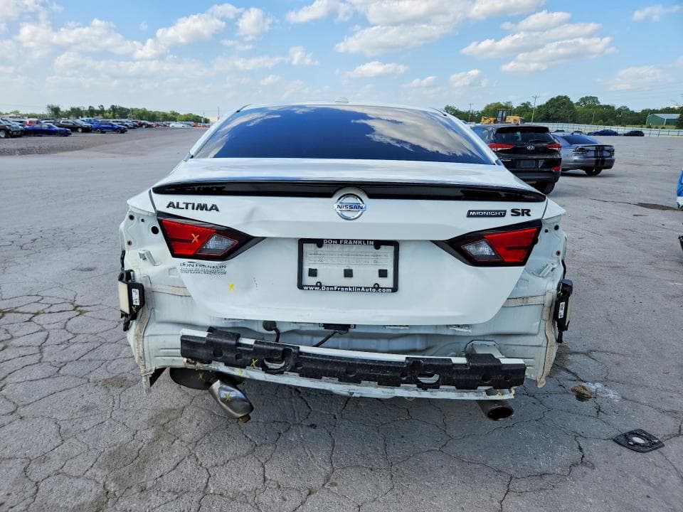 2022 NISSAN ALTIMA SR 6