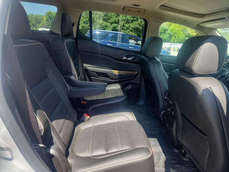 2017 GMC ACADIA DENALI 11