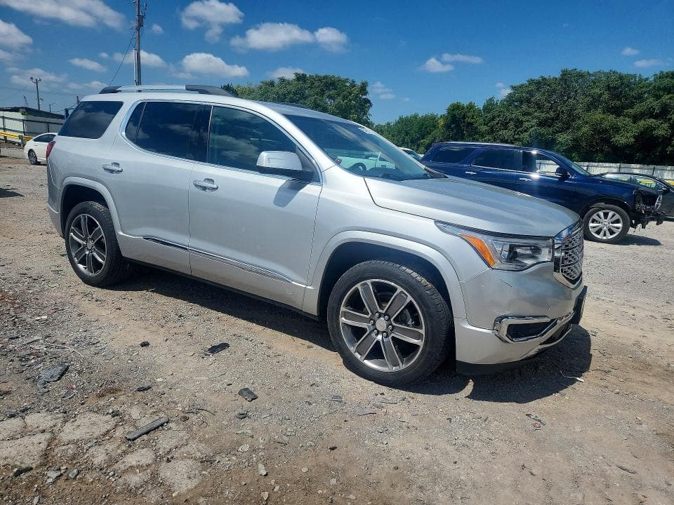 2017 GMC ACADIA DENALI 4
