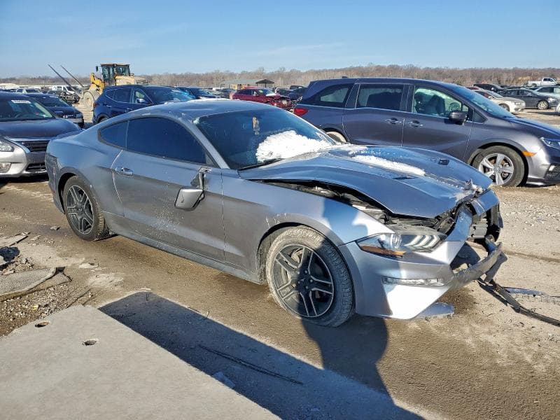 2020 FORD MUSTANG 4