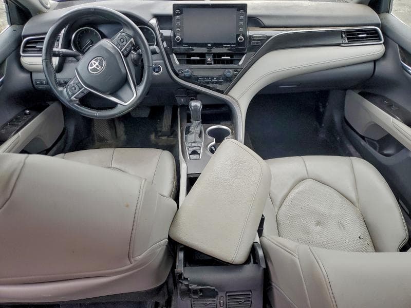 2023 TOYOTA CAMRY XLE XLE 8