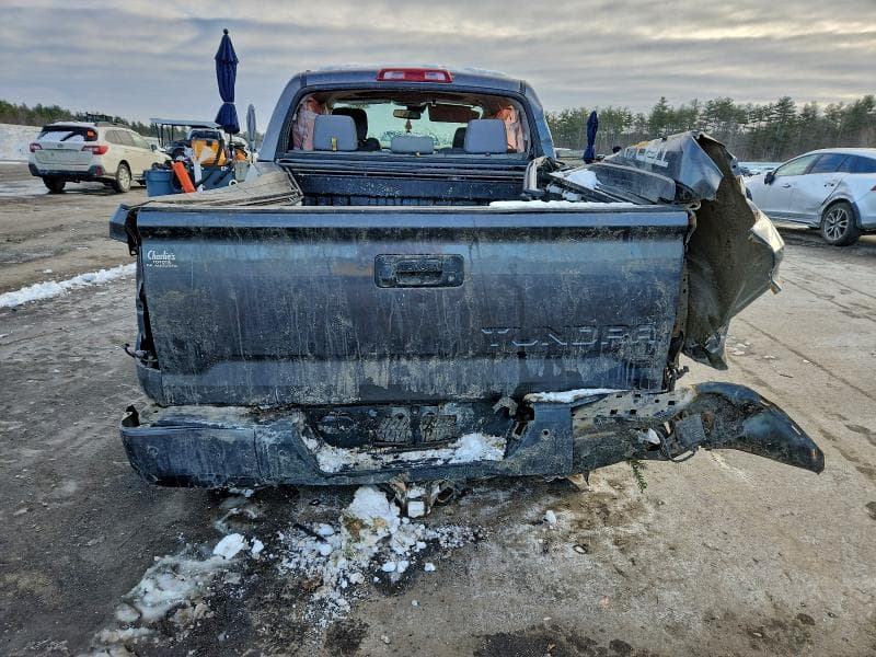 2019 TOYOTA TUNDRA CREWMAX LIMITED CREWMAX LIMITED 6
