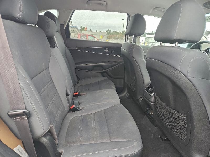 2020 KIA SORENTO S S 11