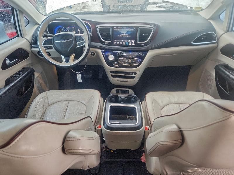 2020 CHRYSLER PACIFICA LIMITED 8