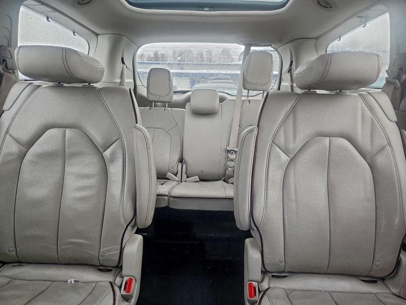 2020 CHRYSLER PACIFICA LIMITED 10