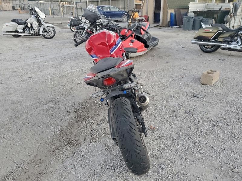 2025 HONDA CBR500 4
