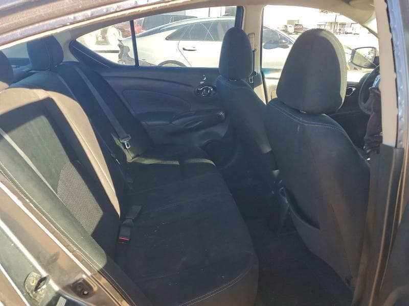 2017 NISSAN VERSA S 10
