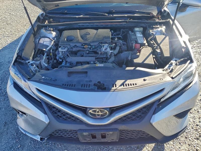 2018 TOYOTA CAMRY L 11