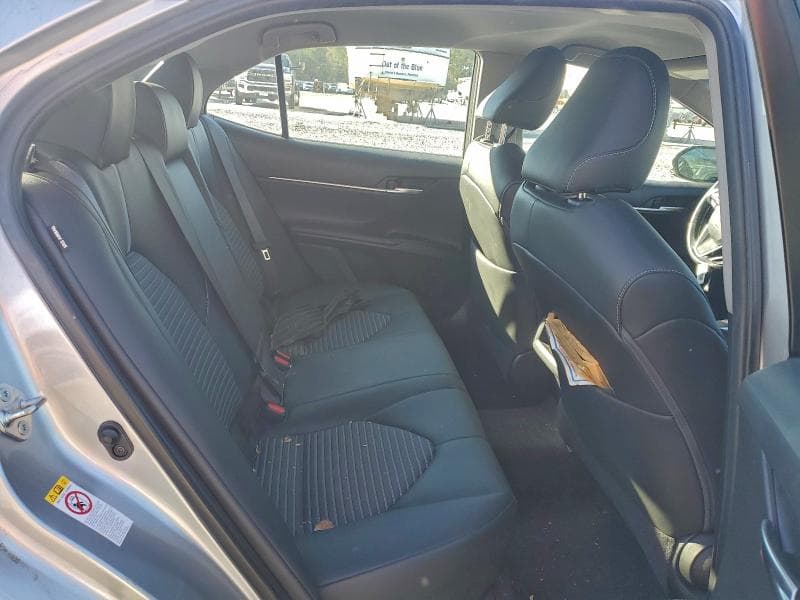 2018 TOYOTA CAMRY L 10