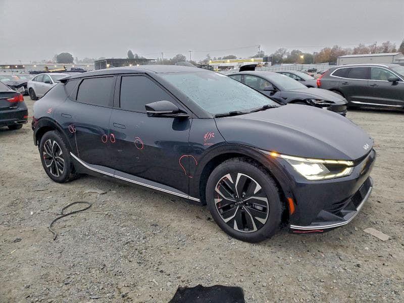 2022 KIA EV6 LIGHT LIGHT 4