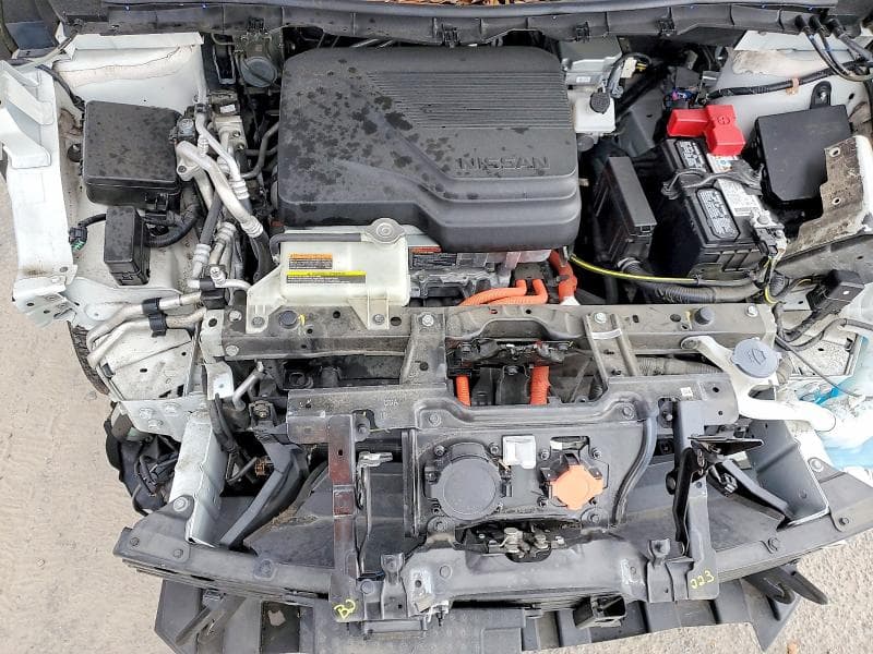 2023 NISSAN LEAF SV PLUS 11